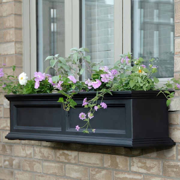 Fairfield Window Box 4' - Black